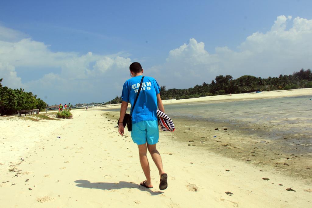 Rip Tide Vacation Inn, K.Guraidhoo Guraidhoo  Exterior foto